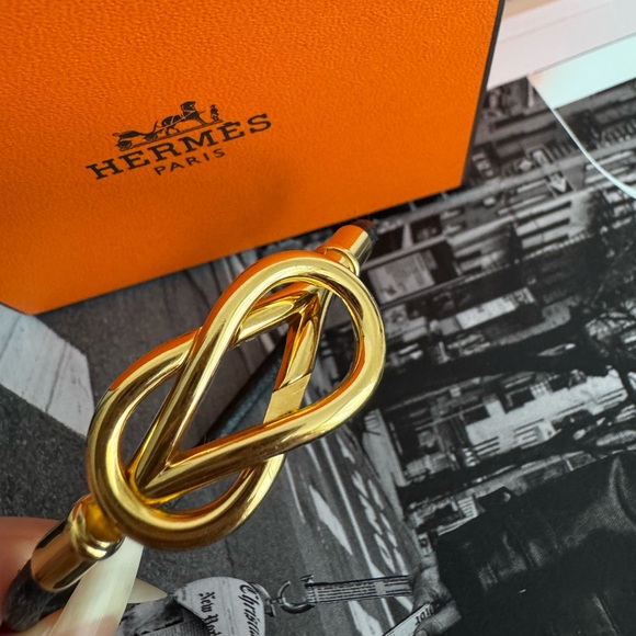 HERMES Leather & Gold Tone Metal Bracelet with Pouch, Box & Shopping Bag - Picture 5 of 14